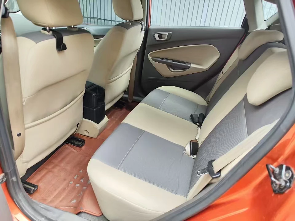 2012 Ford Fiesta 1.5L автоматическая коробка передач хорошее состояние Подержанный автомобиль с 11 км новой энергии транспортного средства