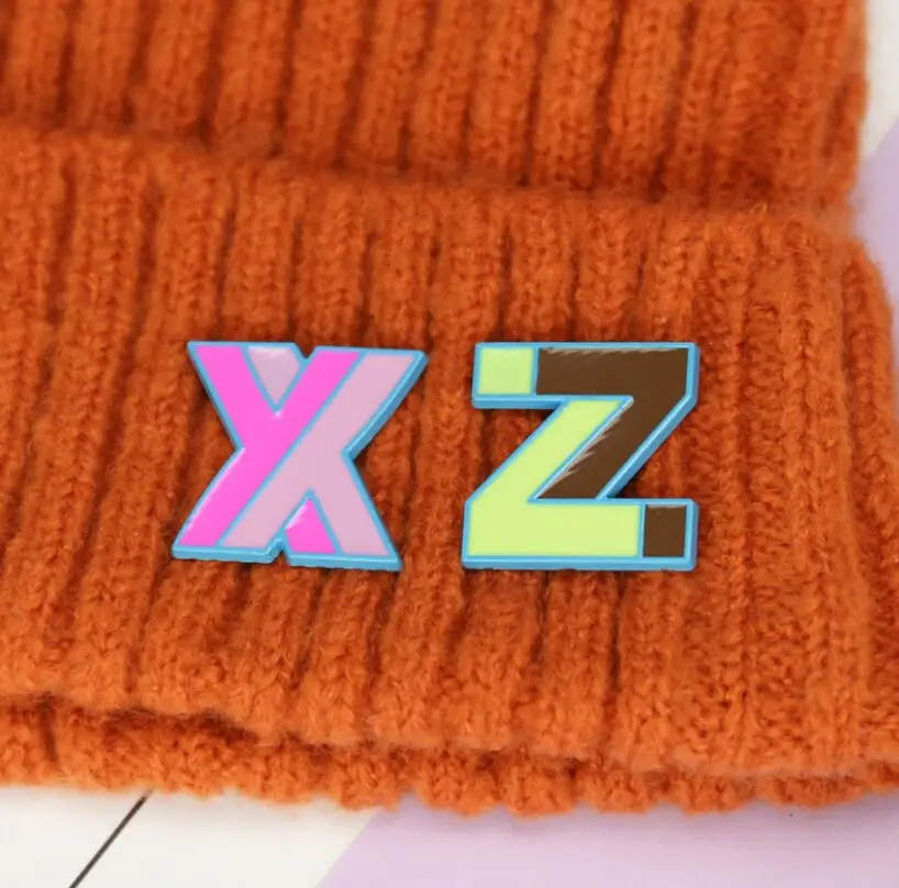 rainbow color 26 letters initial lapel pin, soft enamel colorful alaphabet A-Z pin badge emblem for garment hat pin souvenir