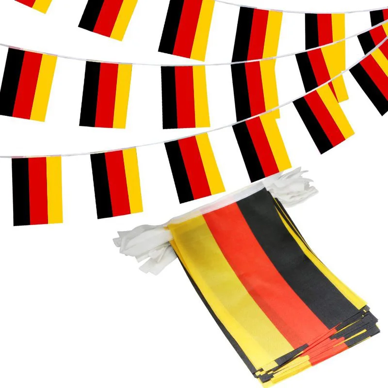 Customized  Football Flag 14*21cm 32pcs/set 8m Bar Decorative Fans Hang And Pull Festival Fashion Polyester Custom String Flags