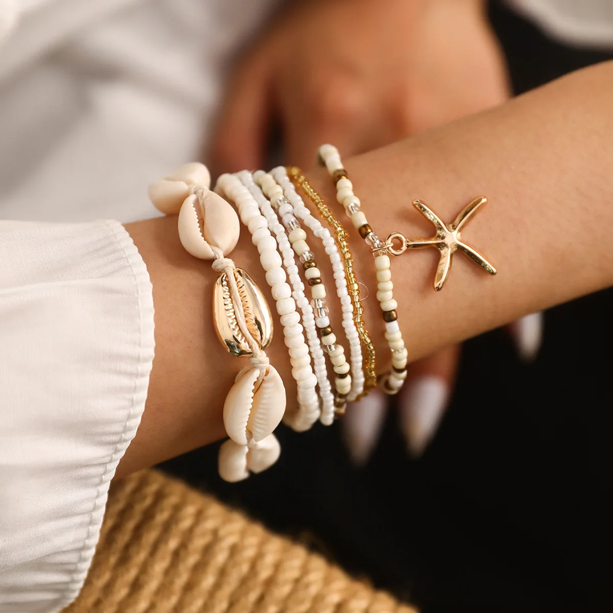 2024 Wholesale 7pcs/set Women Bohemia Beach Shell Bracelet Set for Women Starfish Pendant Beaded Bracelets Jewelry Accessories