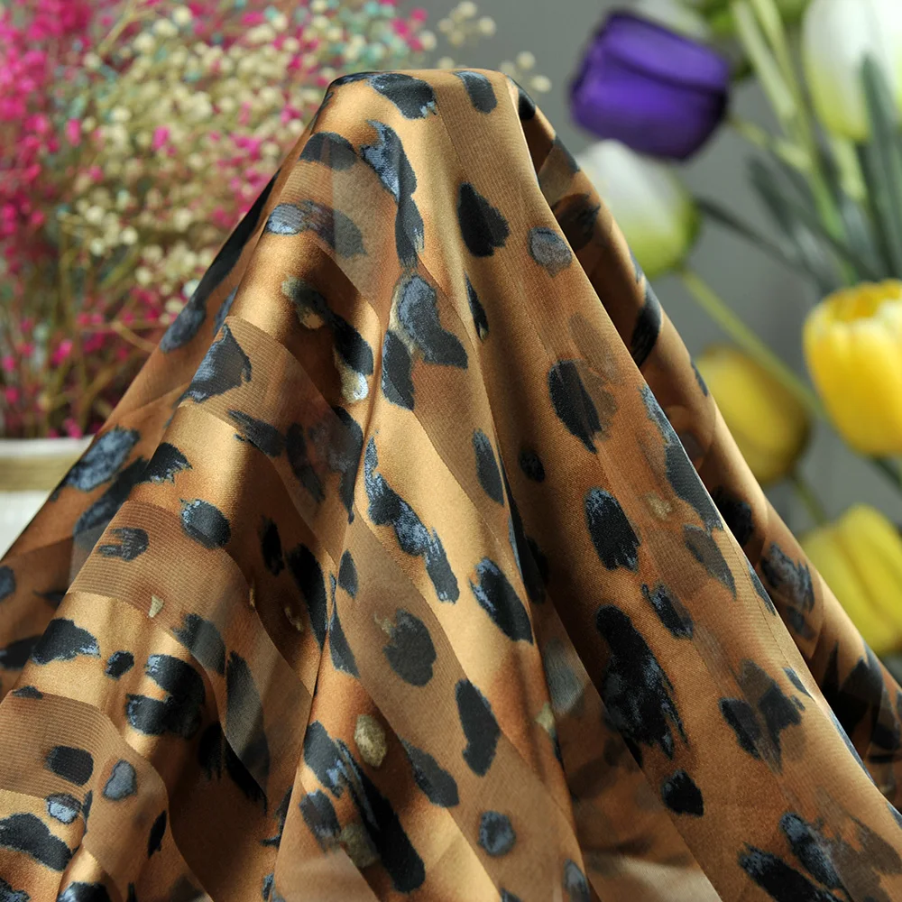 
Leopard Animal Printed Chiffon 100% Polyester Fabric shifon supplier 