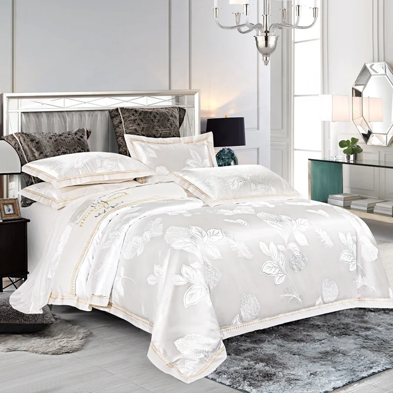 Европейский стиль 100% хлопок вышивка шелк однотонное свадебное постельное белье и пододеяльник комплект постельного белья из четырех предметов