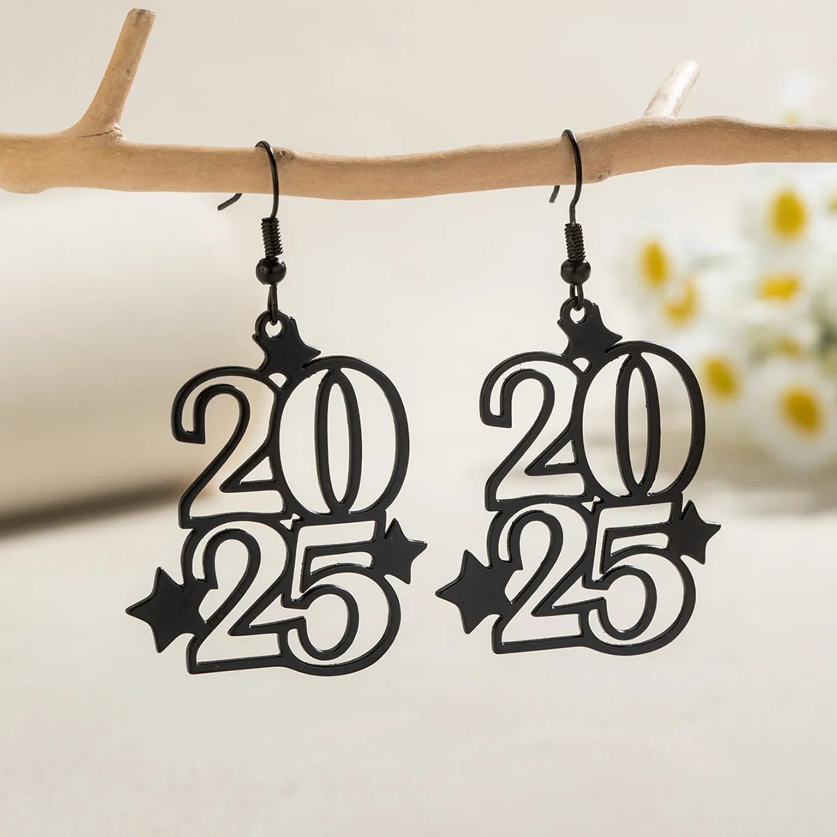 Creative Number 2025 Dangle Earrings for Women Metal Figure Earring Fashion Jewelry Souvenir Accessories New Year Gift