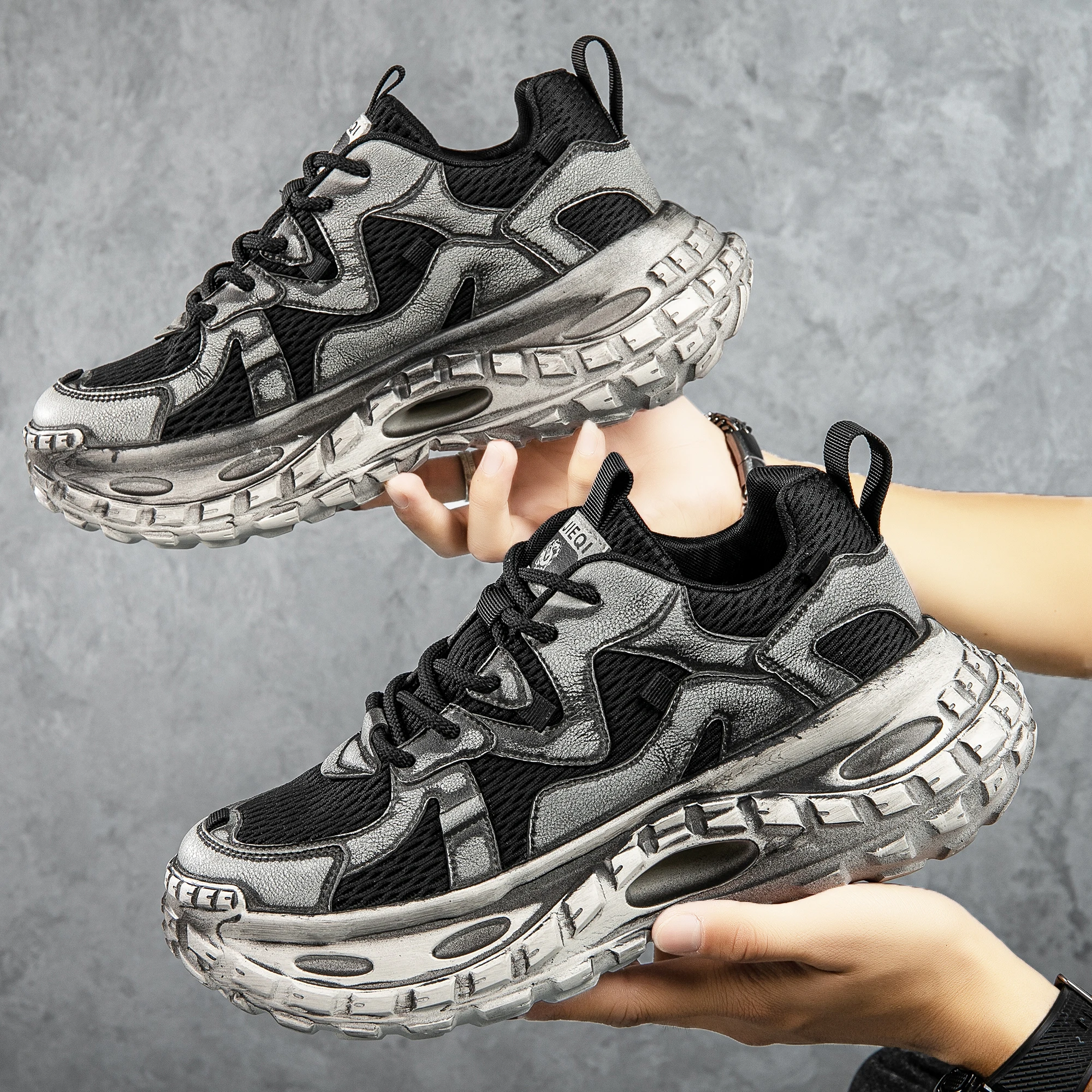 Custom Men Sneakers Casual Men Soft Sole Board Shoes Fashion retro Breathable Height Increased dad chunky Platform Running Shoes