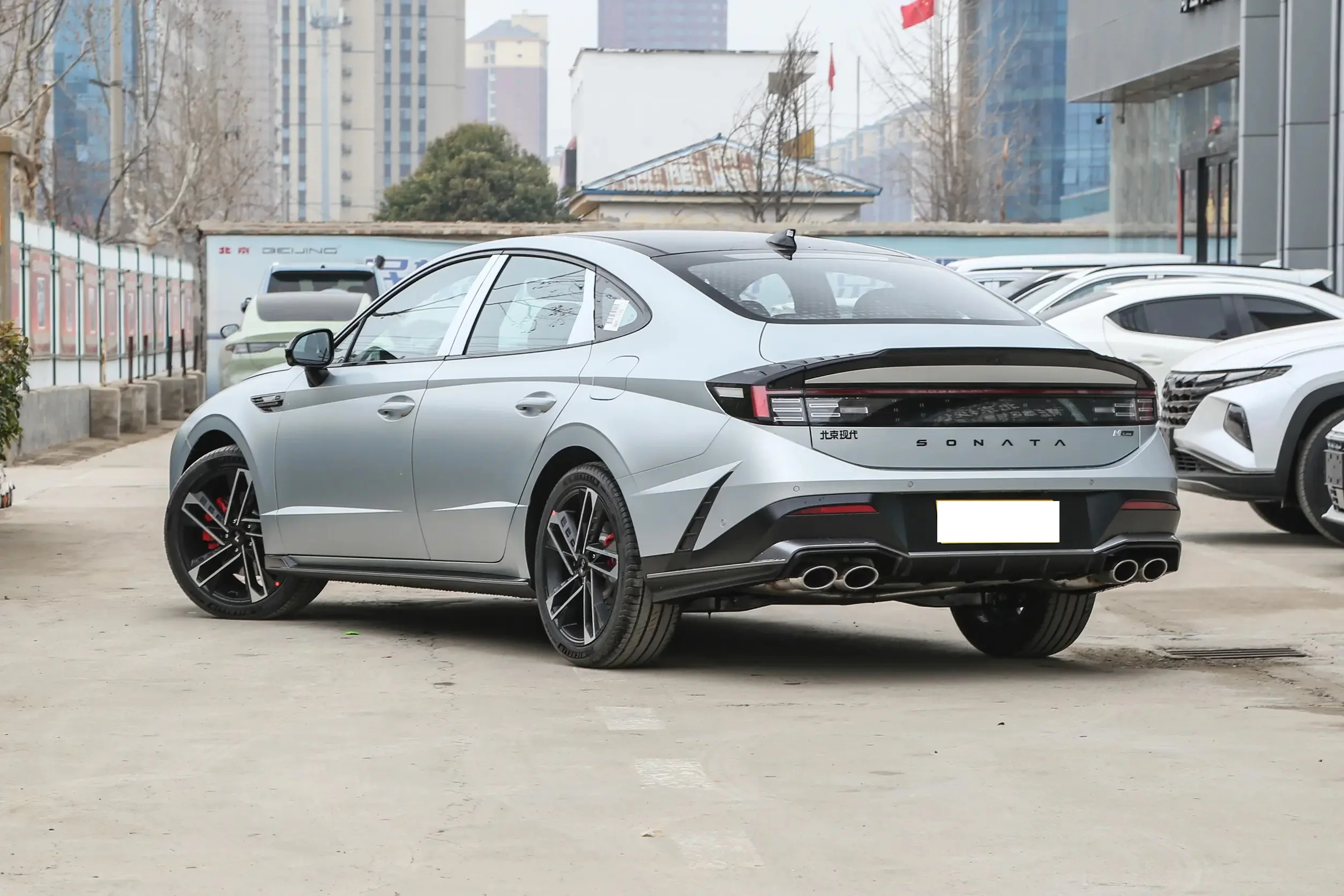 2024 ChinaHyundais Sonata, left-hand drive 210km/h 1.5T 8-speed automatic manual, 4-door, 5-seat mid-size sedan New cars