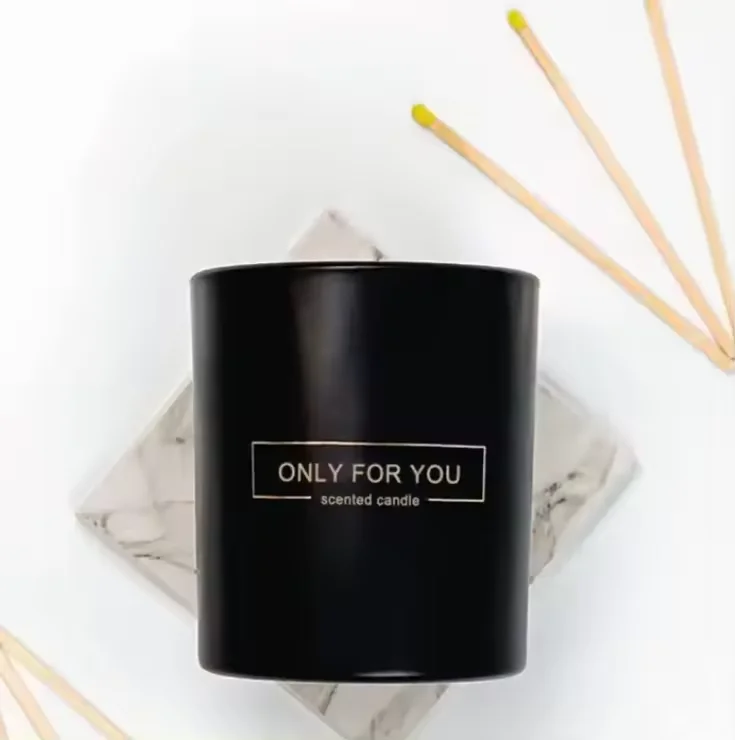OEM factory directsupply Candy colored scented candle Soy Wax Cedar Lilac Scented Candle with Lids and Box for Home Aromatherapy