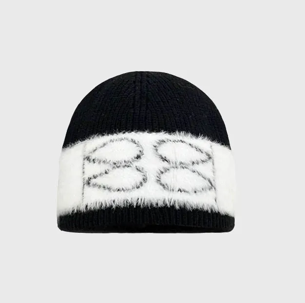 Customized Two Tone Block Acrylic and Feather Yarn Letter Logo Jacquard Knitted Bonnet Hat