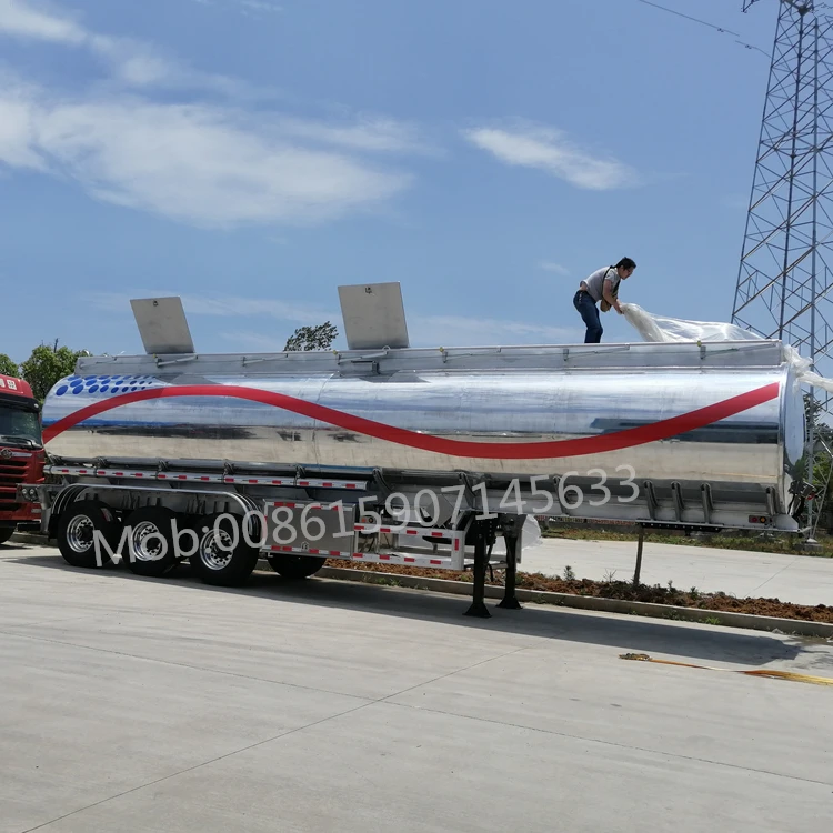 CLW Group Factory 3 Axle Aluminum Alloy Fuel Tanker Trailer 38cbm 42cbm 43cbm Capacity for Transporting Diesel Petrol Gasoline