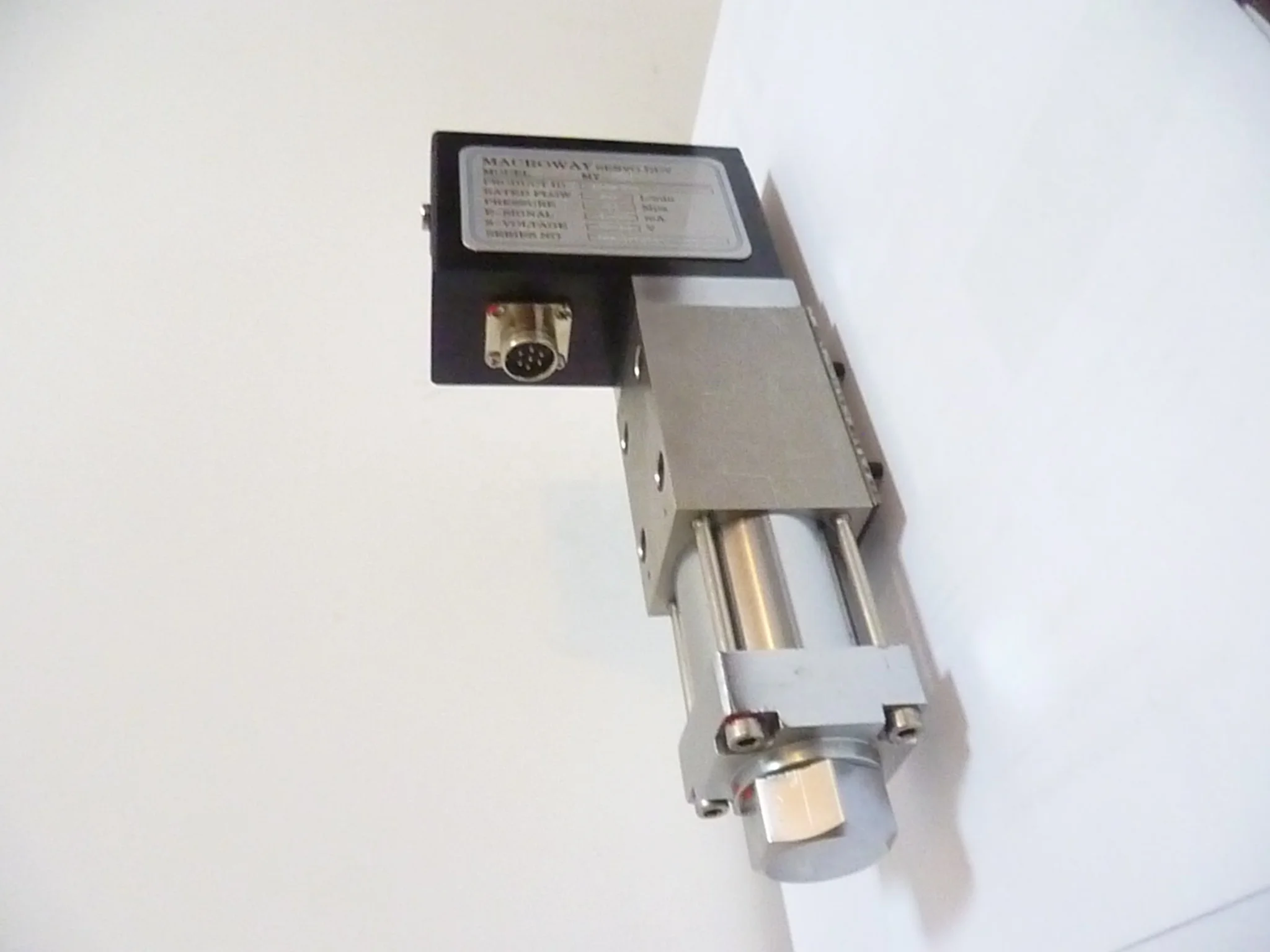 Quality Assurance D661-4938 Series Servo Valves