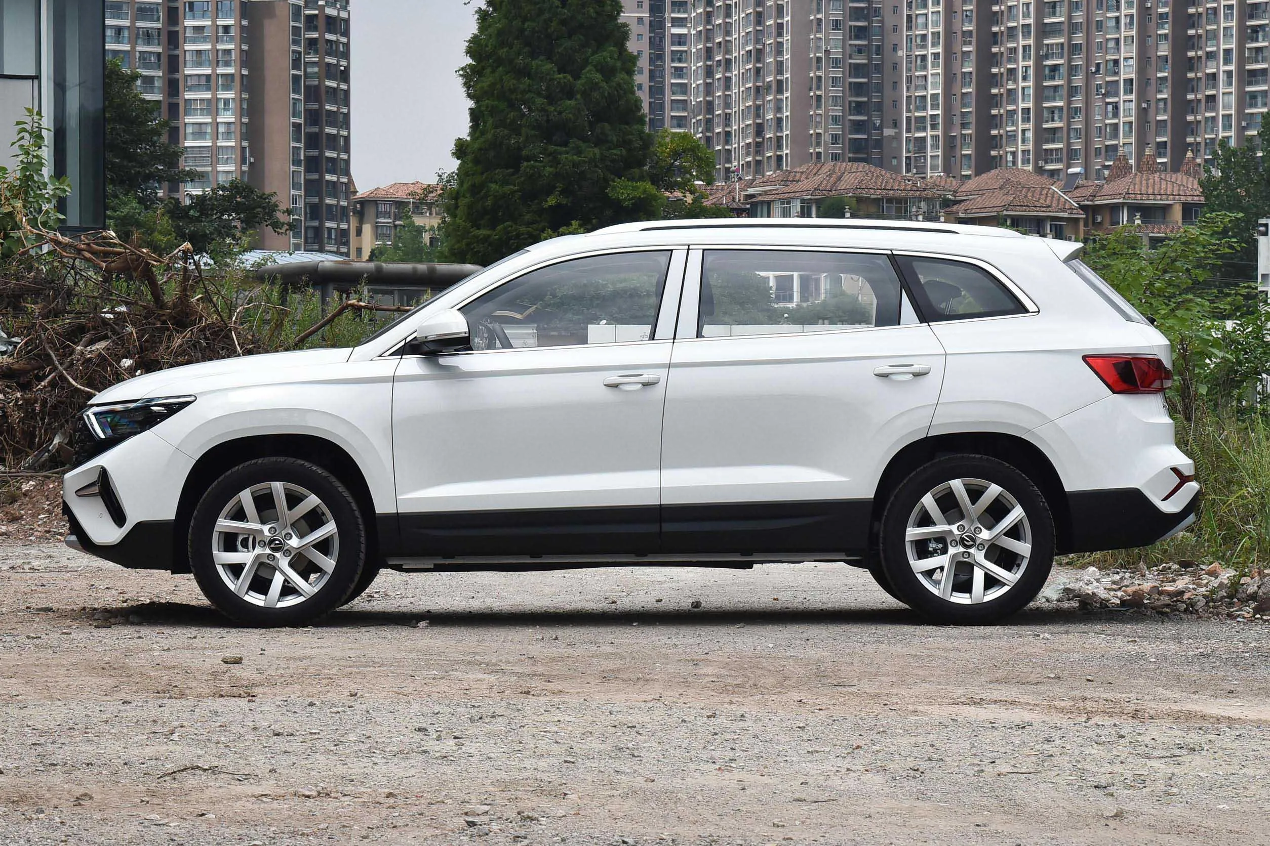 Новый Подержанный автомобиль Volkswagen Jetta VS7 среднего размера внедорожник высокого качества левосторонний привод автоматическая коробка передач легкая кожаная бензиновая