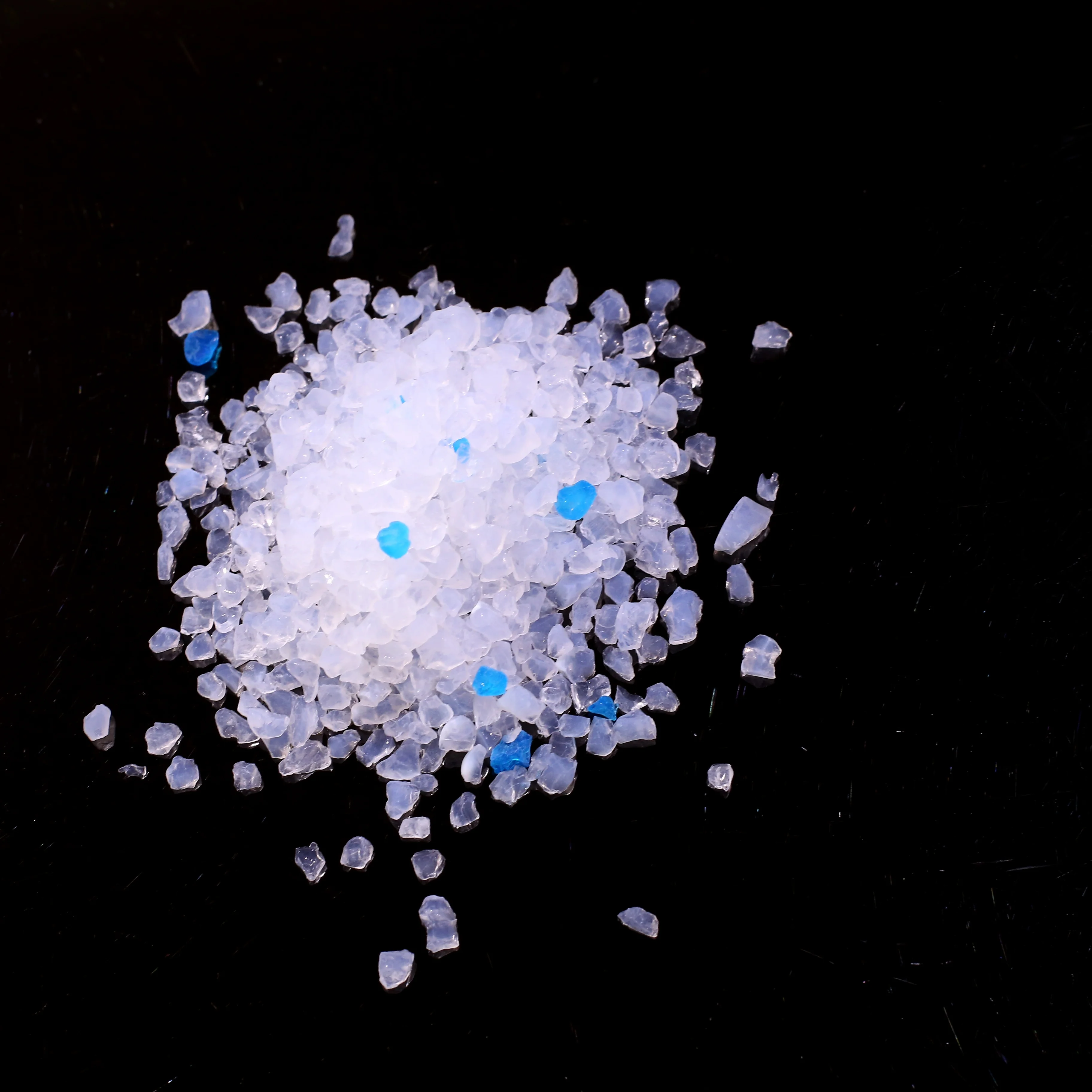 Non-Clumping Silica Gel Cat Sand Litter Premium Pet Product from Trusted Supplier