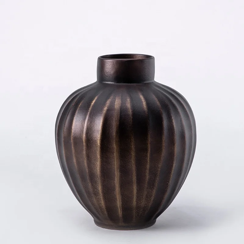 New Design Antique Brass Copper Colored Vase Accessories Modern Decorations for Home Luxury Living Room