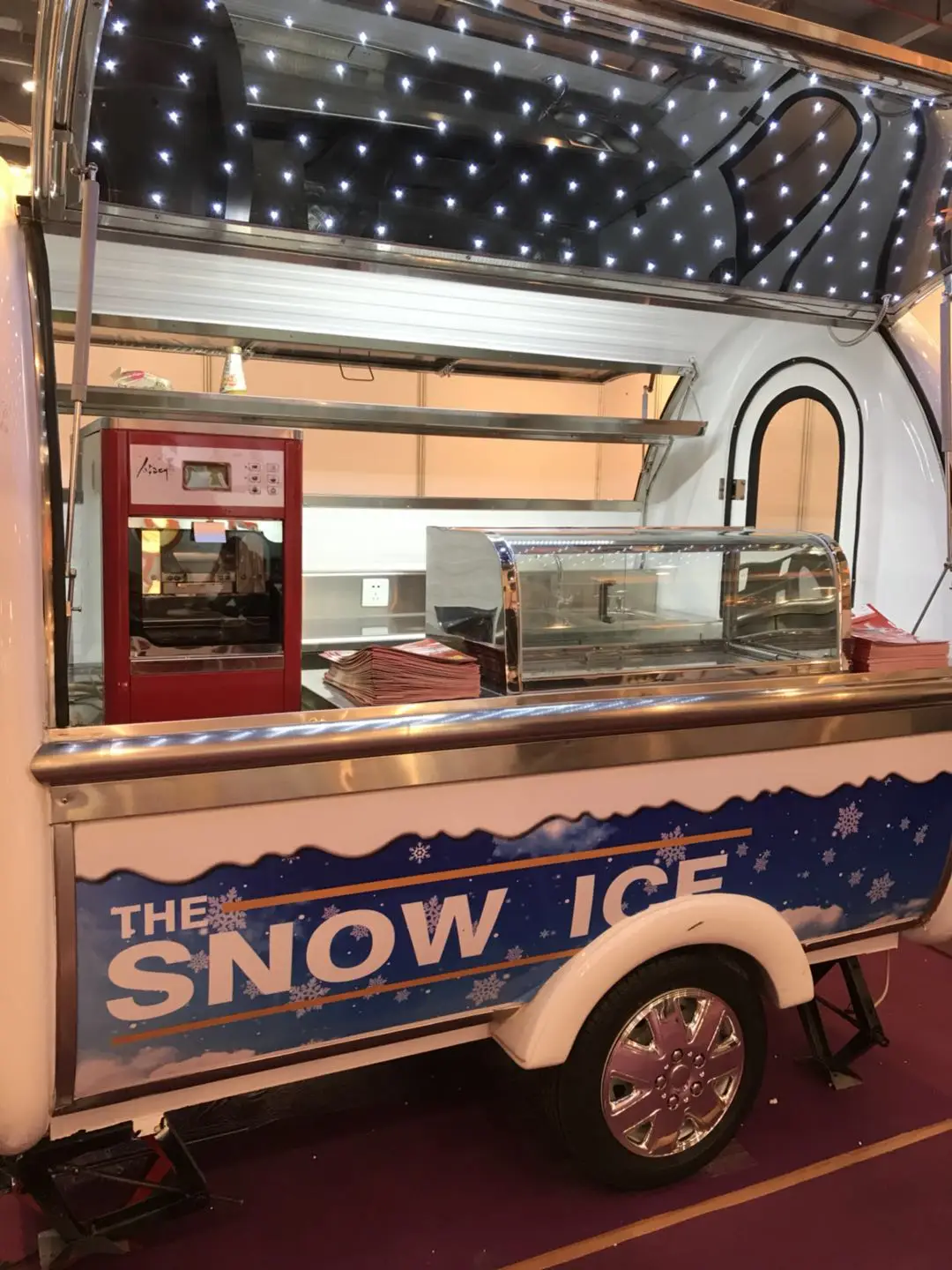 New Design Motorcycle Food Ice Cream Cars Cart Truck Fiberglass Customized Small Food Moped Sushi Mobile Restaurant N/A