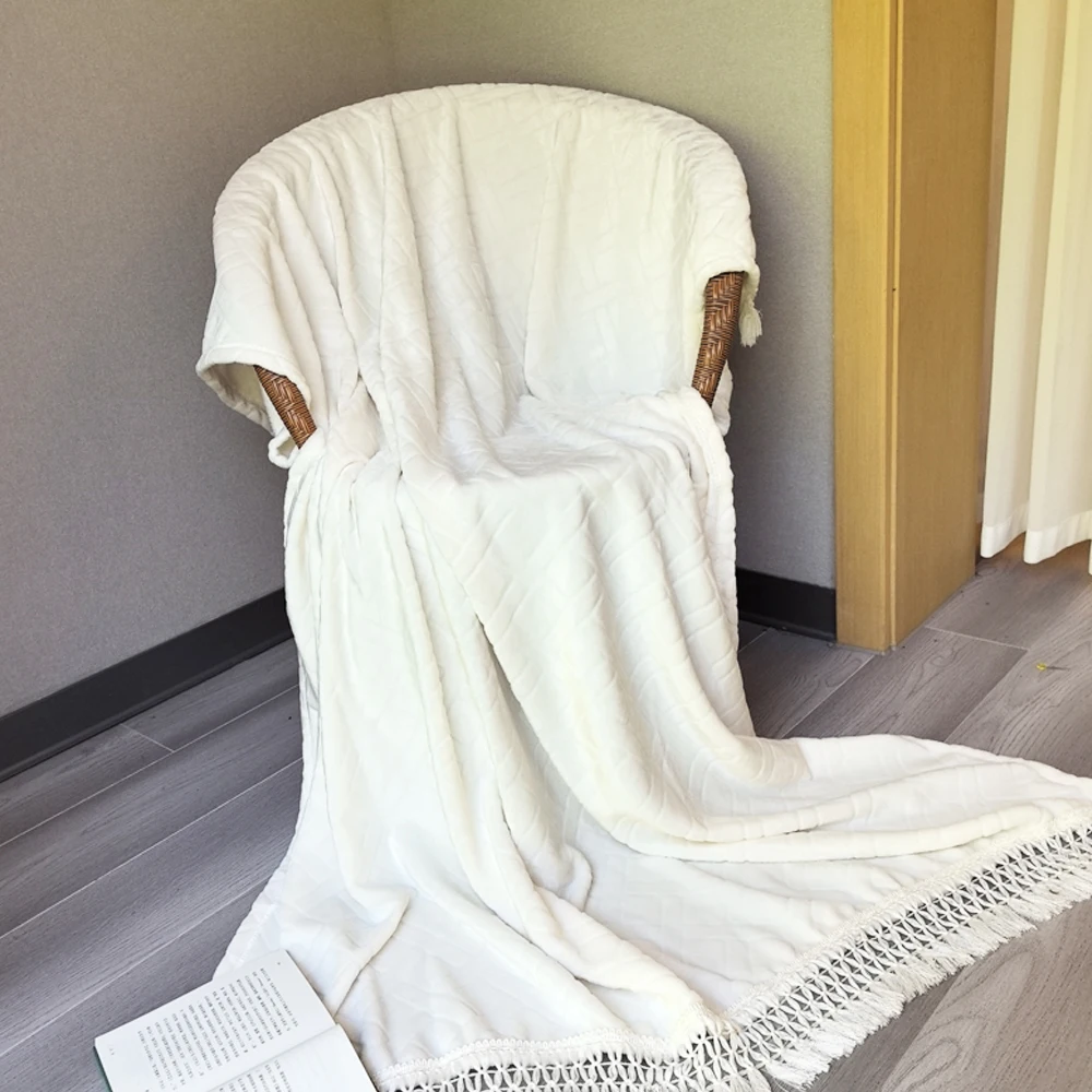 Soft Lightweight Decorative Bed Throw Blankets Jacquard Textured Boho Summer Throw Blanket with Tassels for Bed