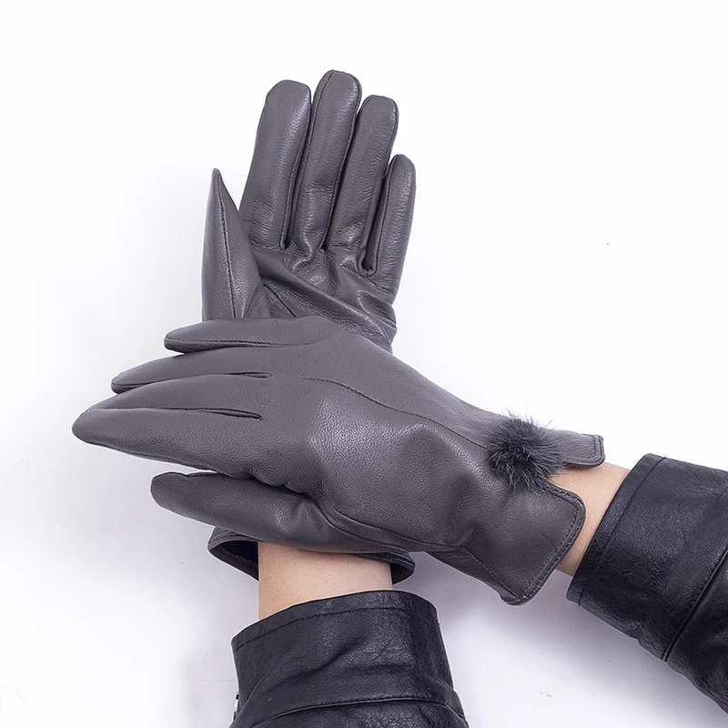 Top Quality Outdoor Hand Winter Car Driving Fur Ball Decor Leather Winter Gloves For Lady