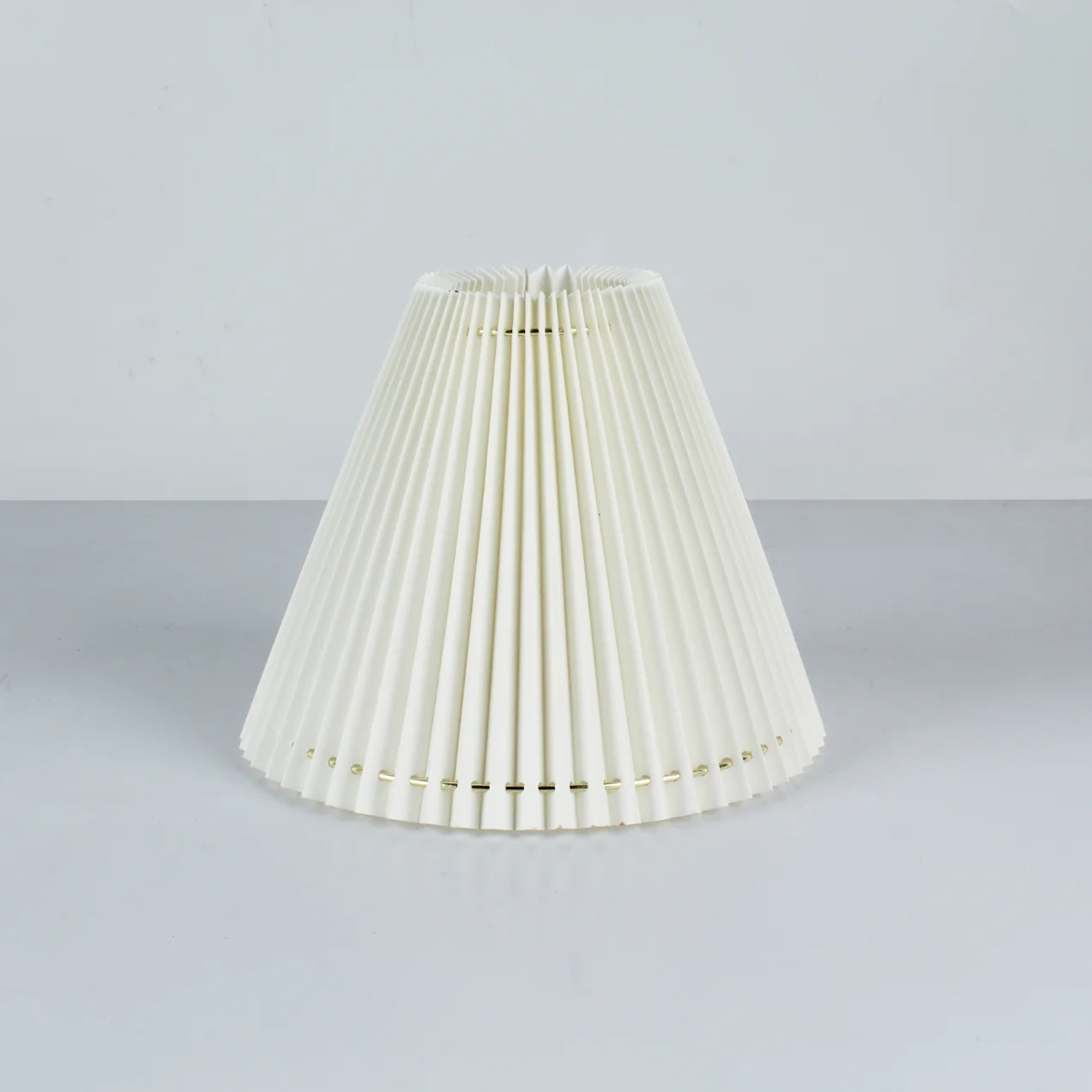Hot Sale Ivory Origami Empire Knife Pleat Paper Lamp Shade With Metal Frame For Wholesalers