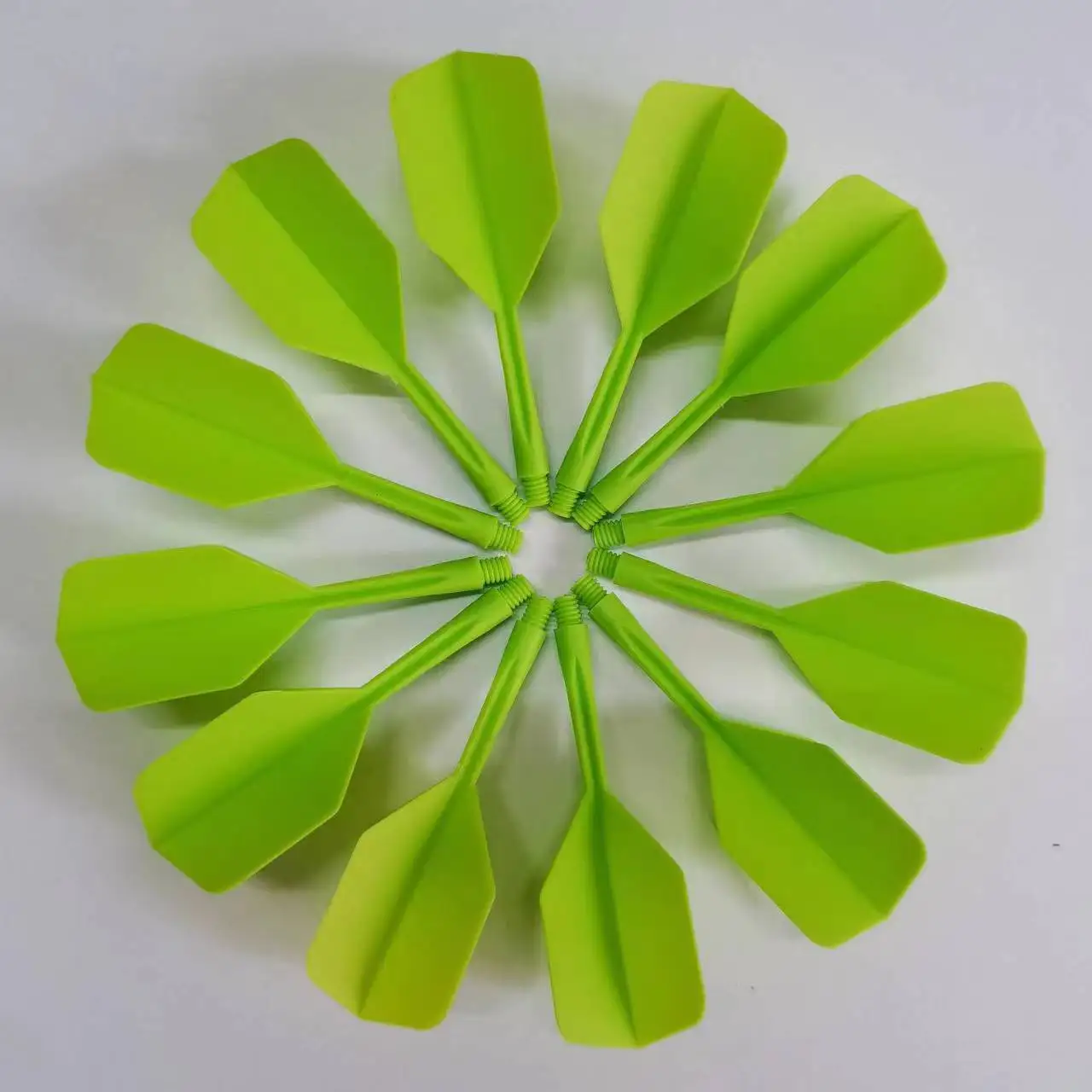 M Plastic Darts Tail Professional Dart Flights 2BA Screw Soft Durable 72mm Darts Tail