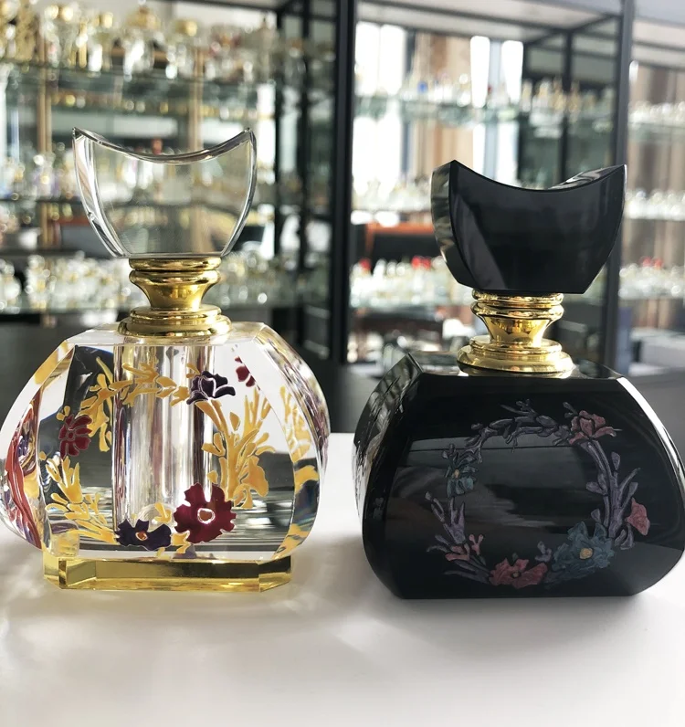 Nice Alibaba 12ML Engraving Flower Crystal Perfume Empty Bottle Beautiful Fragrance Scent Bottle