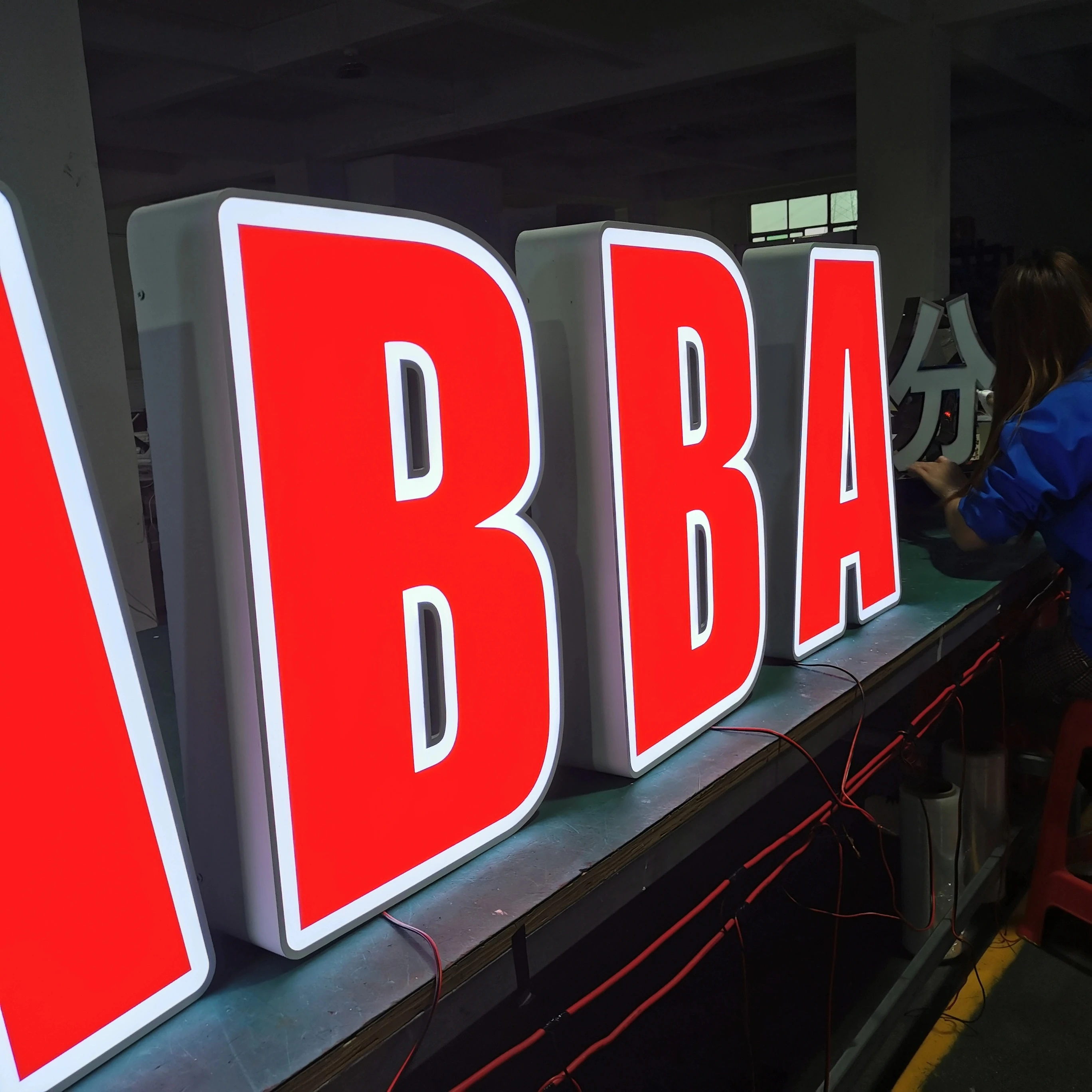 Оптовая продажа 3D вырезанные Буквы золотые 3D буквы светодиодные наружные светодиодные знаки электронный сигнал электронные знаки