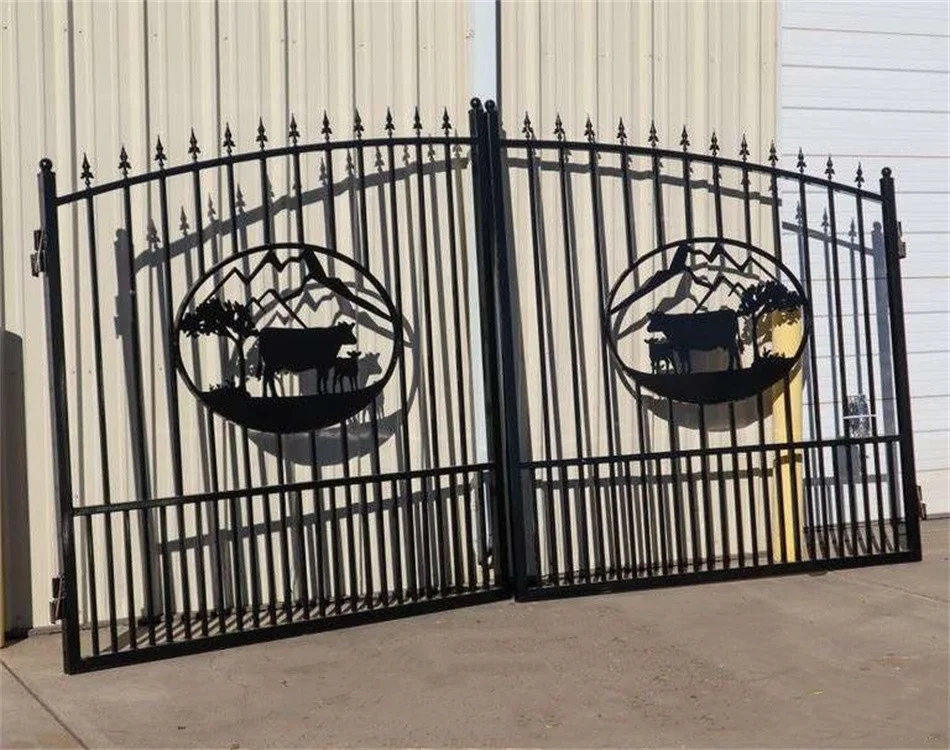 Hot Sale Wrought Iron Driveway Gate Special Design Manufacturers Horse, Cow,Deer Pattern
