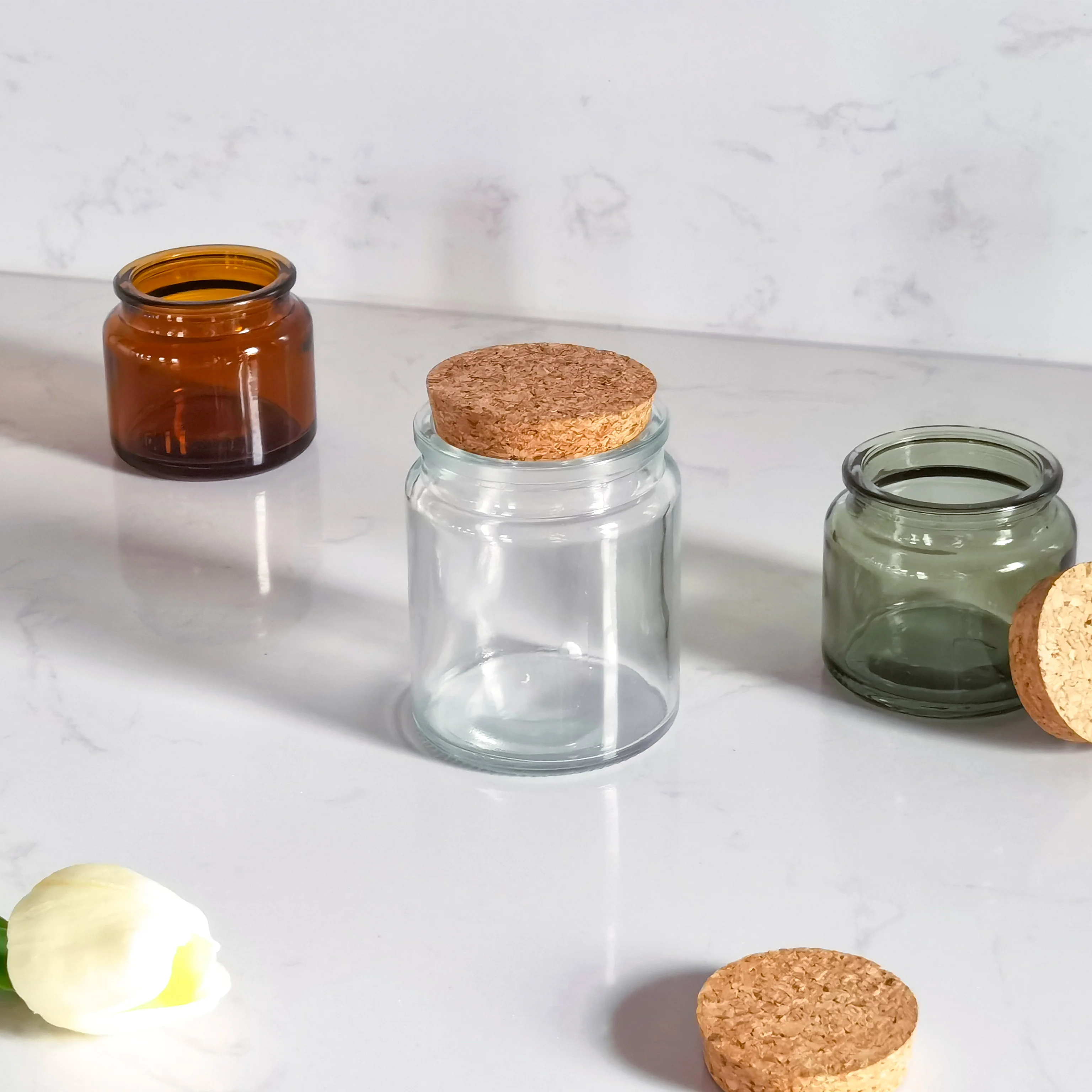 3 oz 7 oz Brown Clear Green Candle Jar Vessels Suppliers Amber Candle Jars With Cork Lids For Candle Making