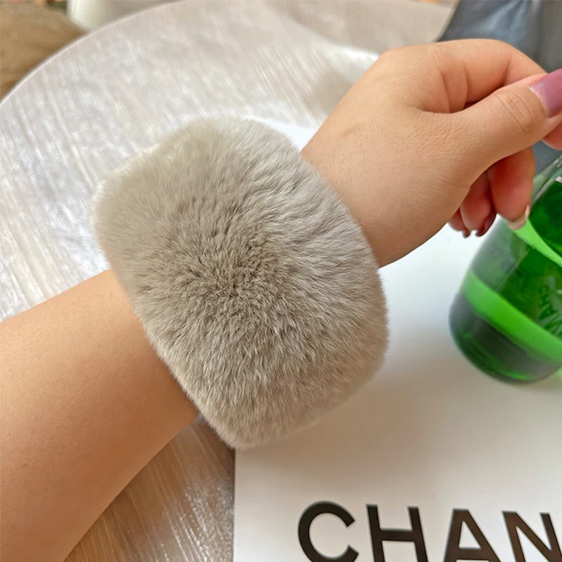 ladies fashionable rex rabbit fur cuffs on the coat sleeves women detachable fur cuffs