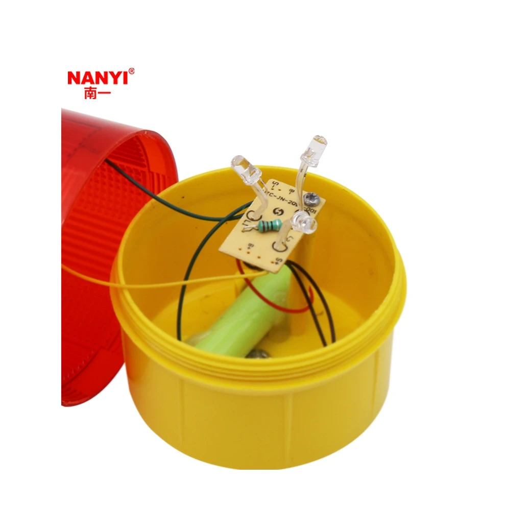 Hot Selling Good Quality Construction Site Warning Light Sidewalk Solar Warning Light