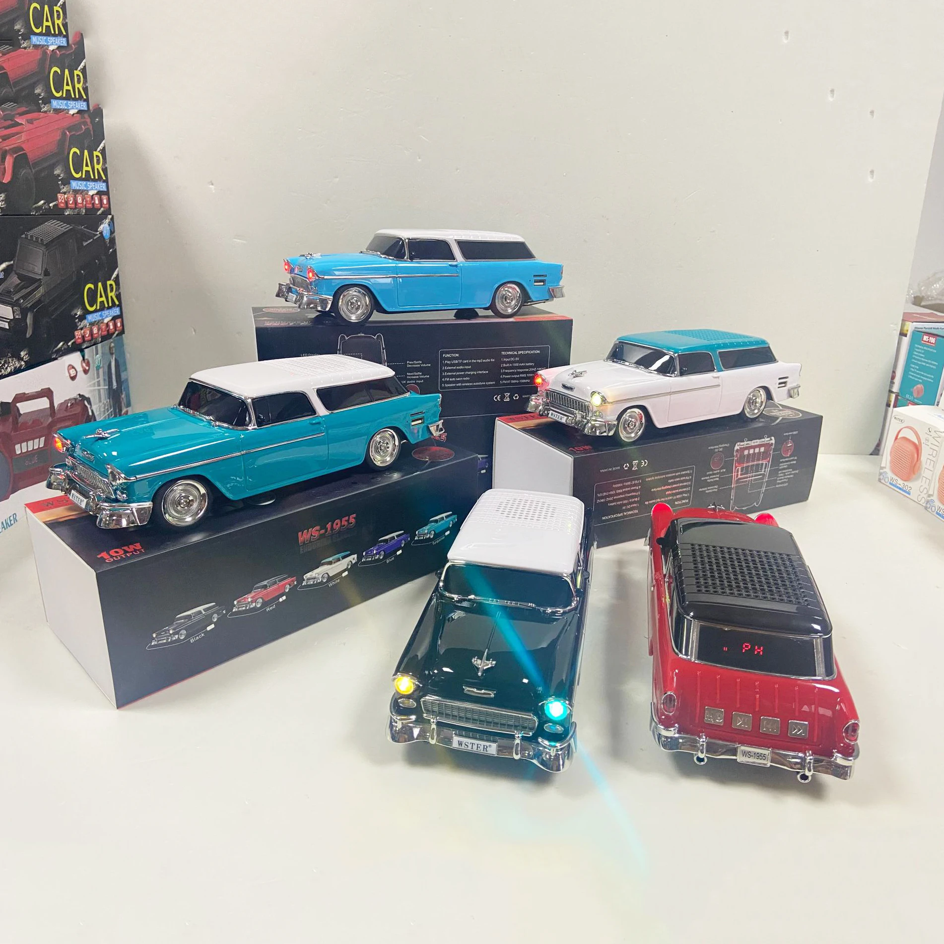 1500mAh Classical Vintage Car Design WS1955 Wireless Desktop Party BT Portable FM Radio Mini Karaoke Speaker With FM Radio