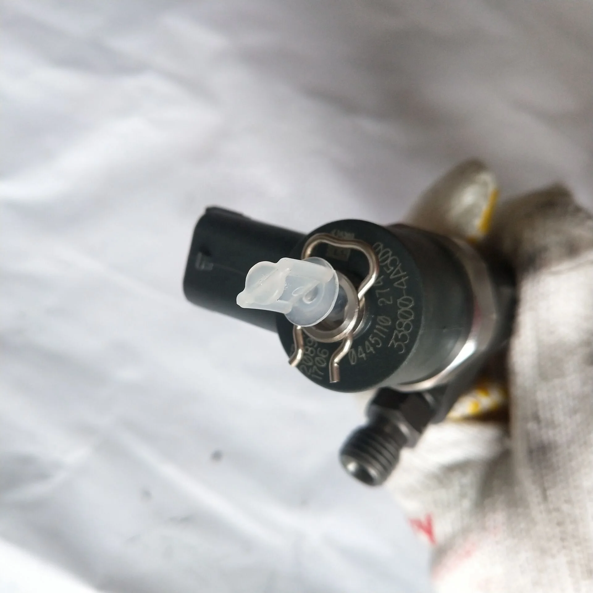 High Quality Diesel Engine H1 common rail fuel injector 0445110274