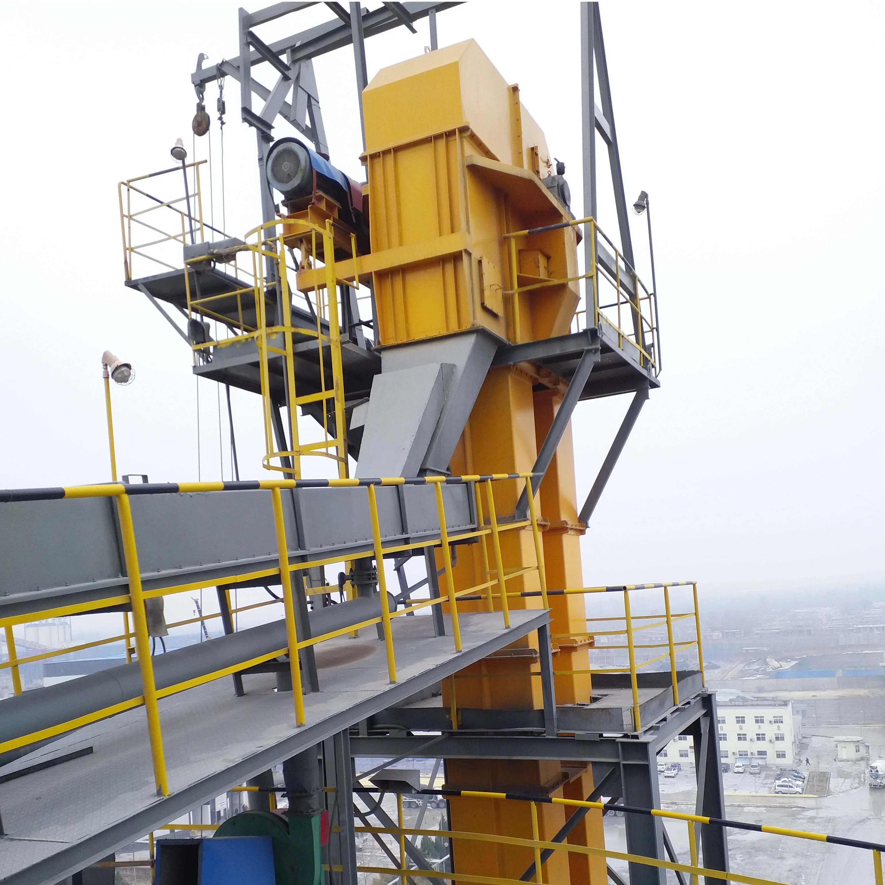 TD Series New Bucket Elevator for Concrete Mortar and Cement Feeding for Manufacturing Plants and Construction