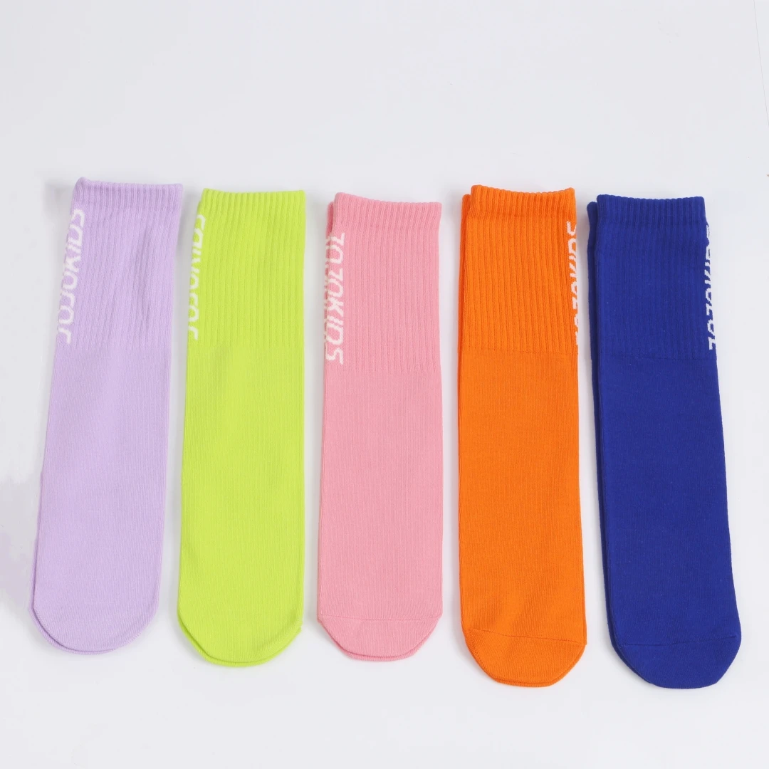 Shenzhen Custom Sock Manufacturer  New Sports Men Women Simple Cotton Socks/  cotton socks colorful