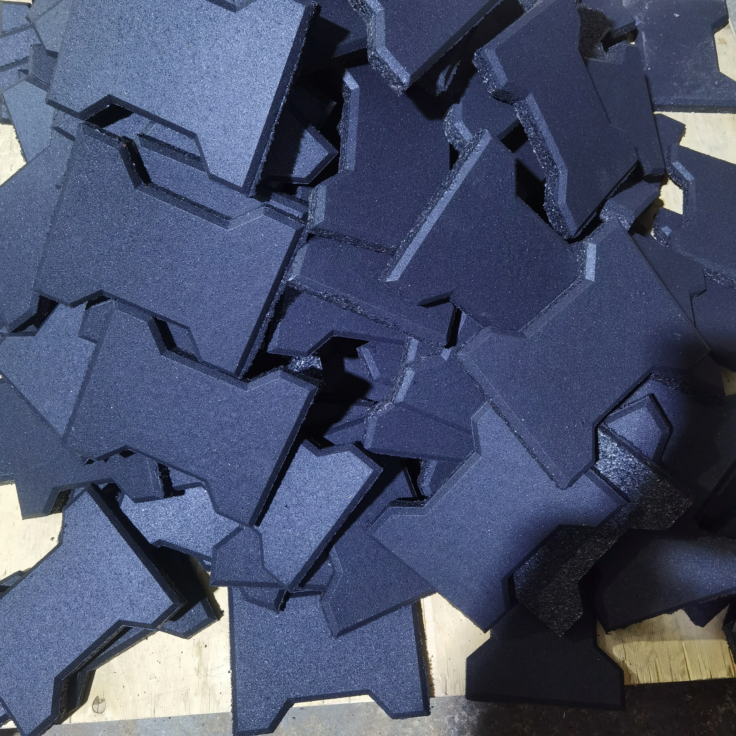 Support custom  equine interlock horse barn dog bone rubber paver flooring tile for horse stable