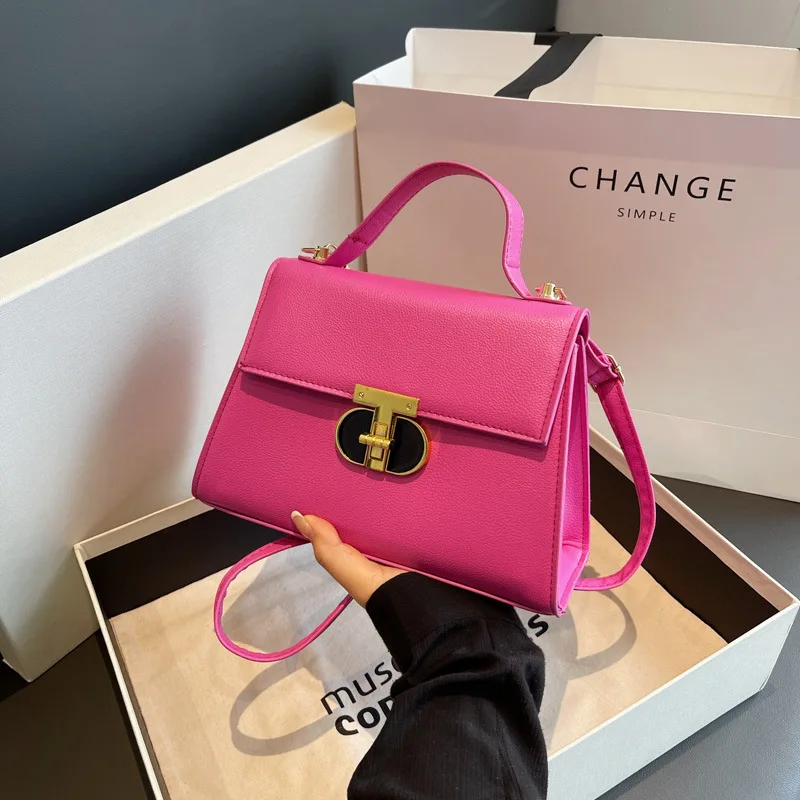 Hot Selling Women Handbags New Fashion 2023 Popular Lock Buckle Shoulder Woman Bags Solid Color Luxury Handbags for Women