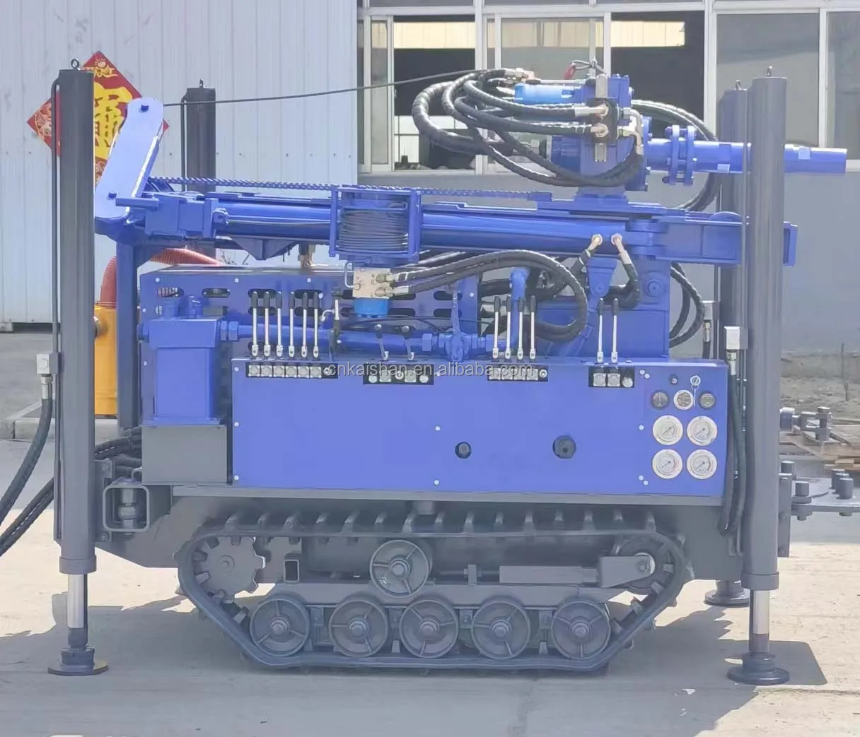 Big Discount Cheap Price 180m 160m Crawler Portable Well Borehole Drilling Machine Water Well Drilling Rig For Sale