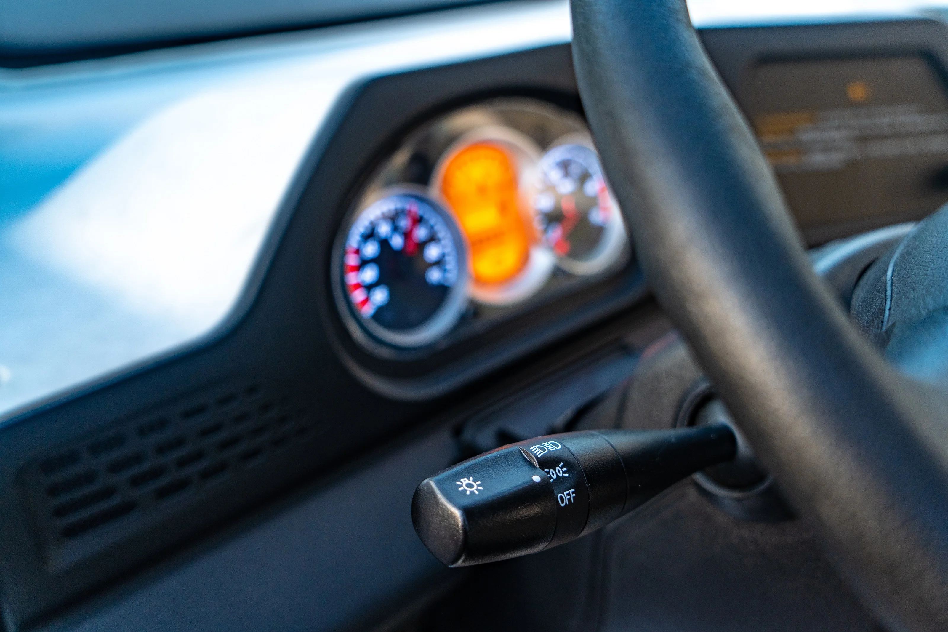 LEROAD LATEST L14 Shuttle Bus Commercial Sightseeing White Practical Electric Sightseeing Bus