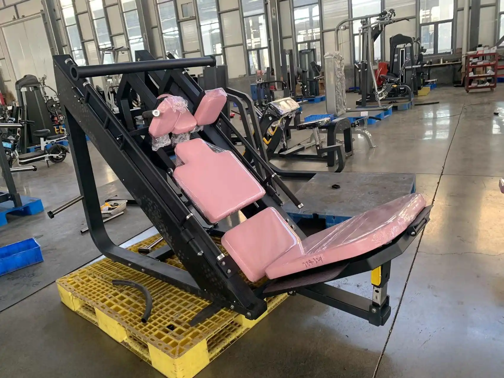 multi station gym hack squat and leg press machine 2 in 1 combo leg press hack squat machine