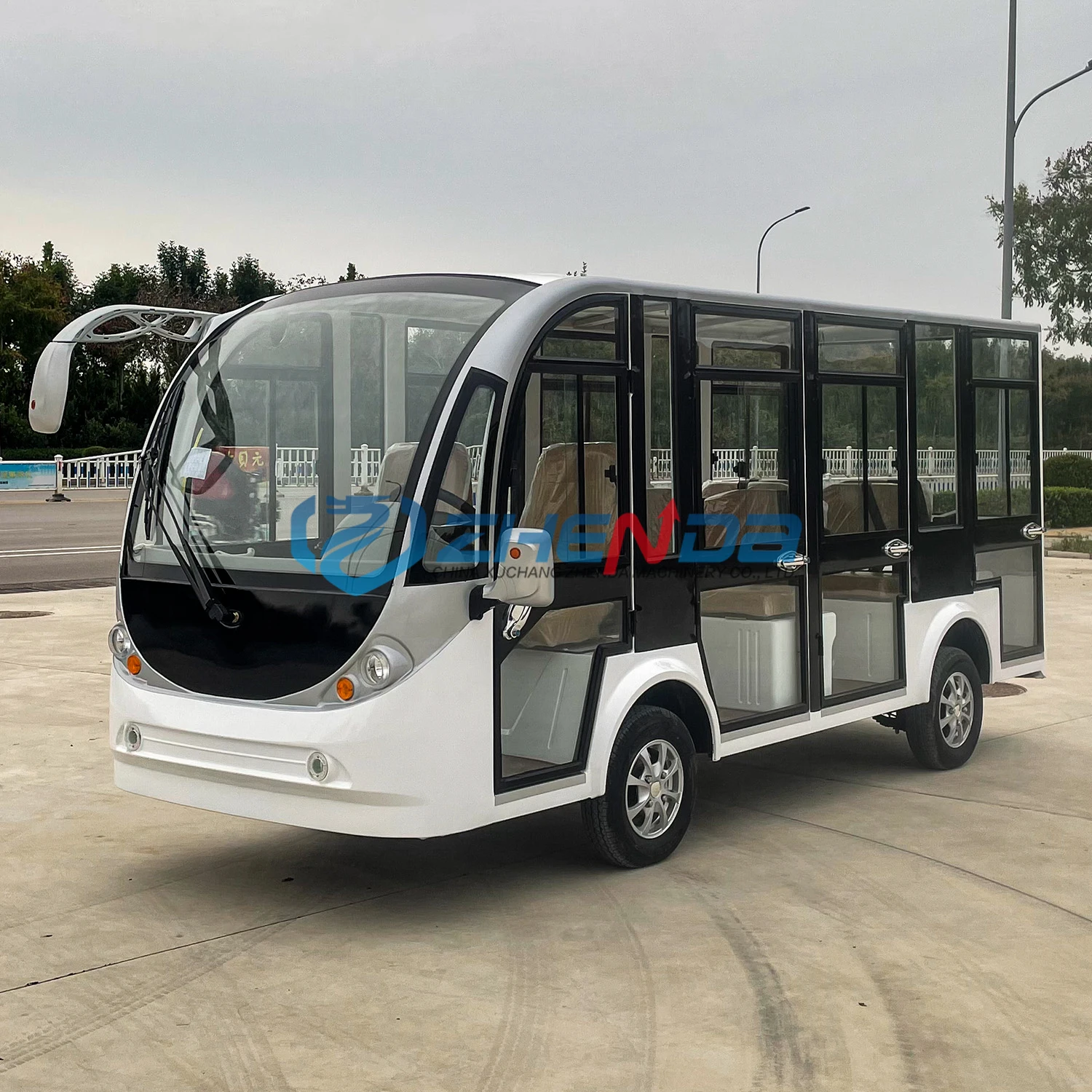 China Export Vintage Luxury Coaches Bus Mini Electric Shuttle High Speed Passenger Transport Off Road for Sale