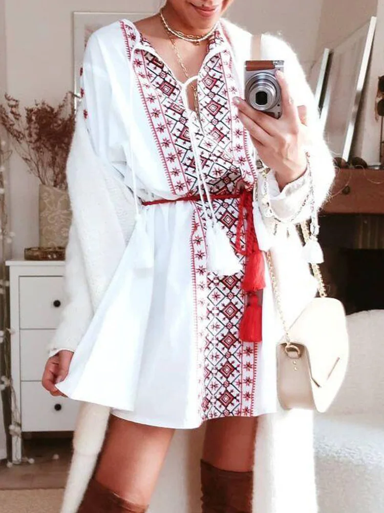 Woman Embroidery Long Sleeve Dress Elegant Ethnic Boho Bohemian White Clothes Beach Dresses For Women Party Bohemian Linen Dress