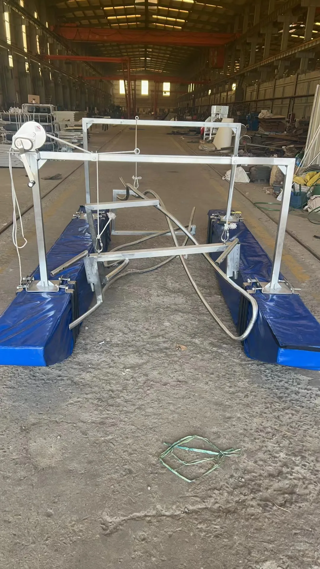 Hot sale aquaculture equipment flip basket shelf boat with best price