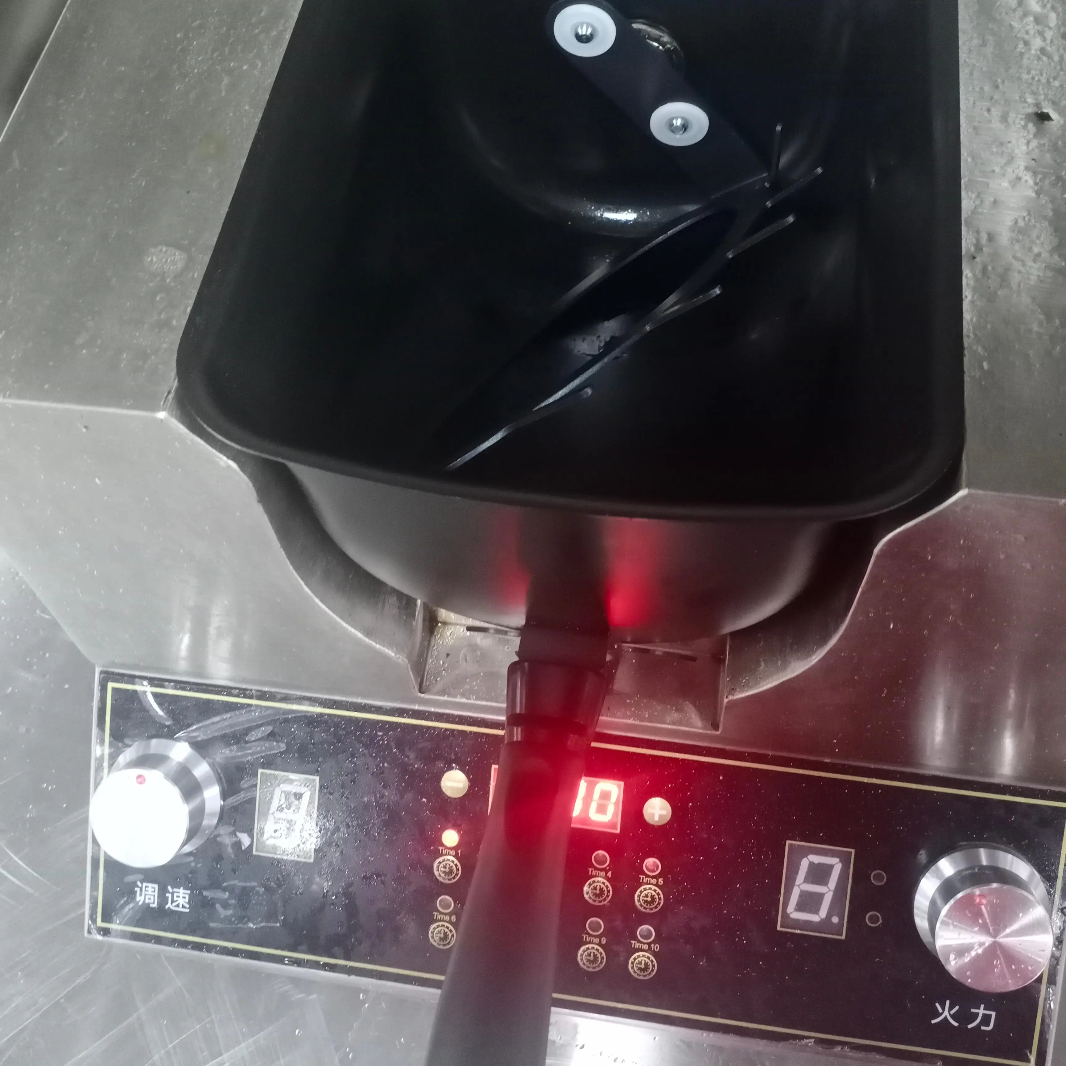 Electromagnetic heating stirring frying pan desktop small grenade type canteen catering automatic cooking machine