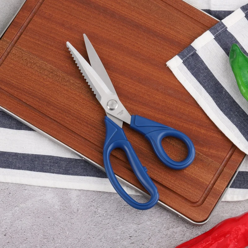 Stainless steel kitchen scissors to cut chicken bones, meat and vegetables scrape fish scales efficient scissors