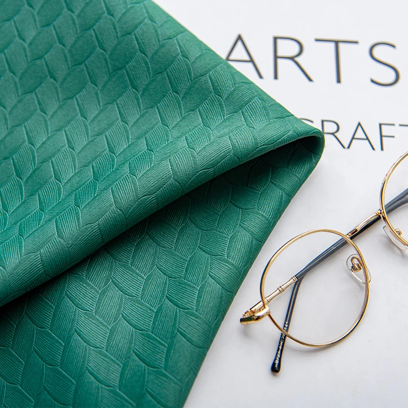 Wholesale Luxury Textured Blackout Curtain Fabric Polyester Blackout Fabric Curtains for Bedroom and Living Room