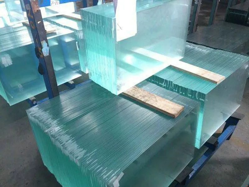 China Zibo Factory Jinjing  Low Iron Glass/ Crystal Clear Glass/ Ultra Clear Glass