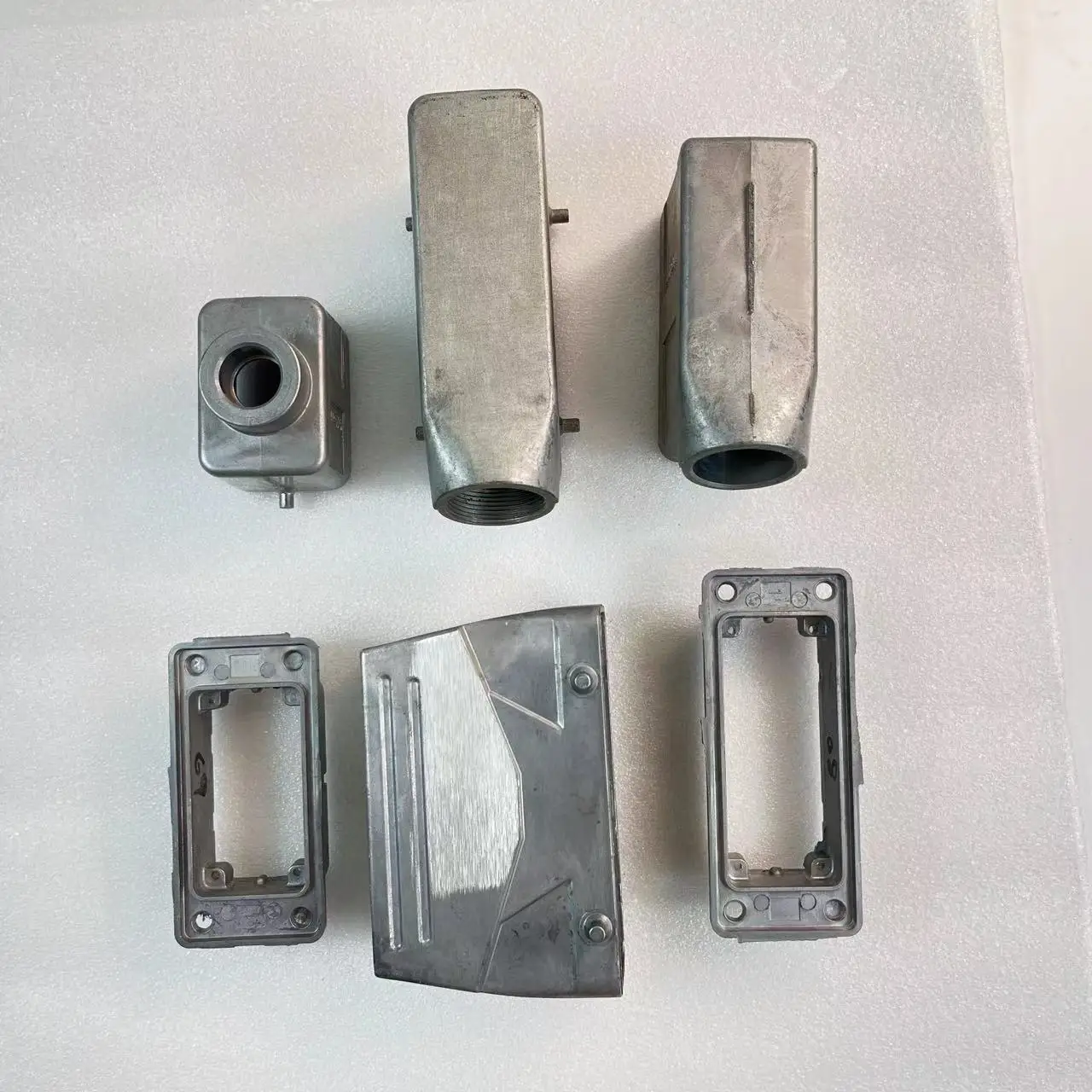 china precision zinc aluminum die casting Heavy Duty Aviation Plugs foundry manufacturer parts