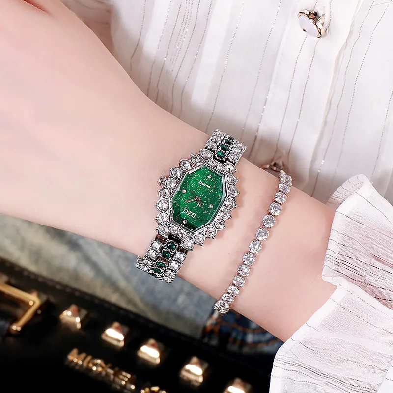 Luxury Full Diamond Square Golden Ladies Bracelet Watch Chain Clock Leisure Starry Sky Wrist watch Relogio Feminino