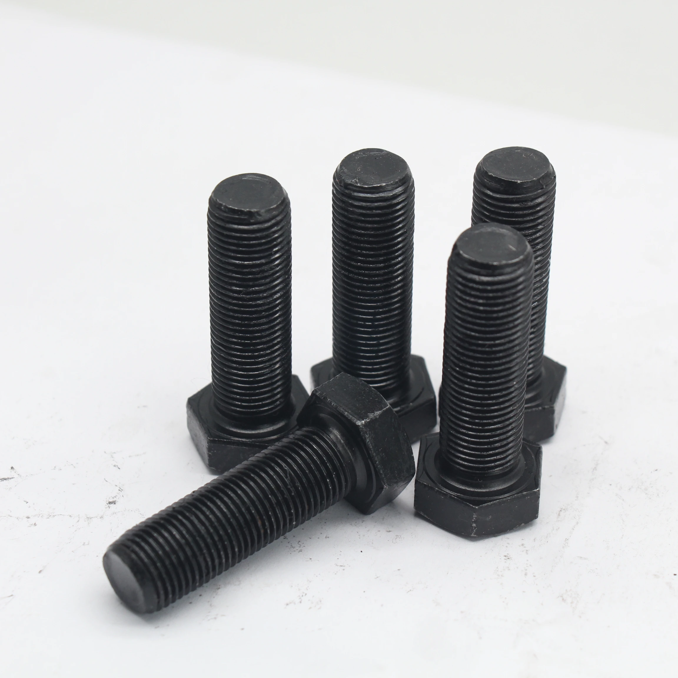 
 China   manufacturing  hex bolts  and  nuts  