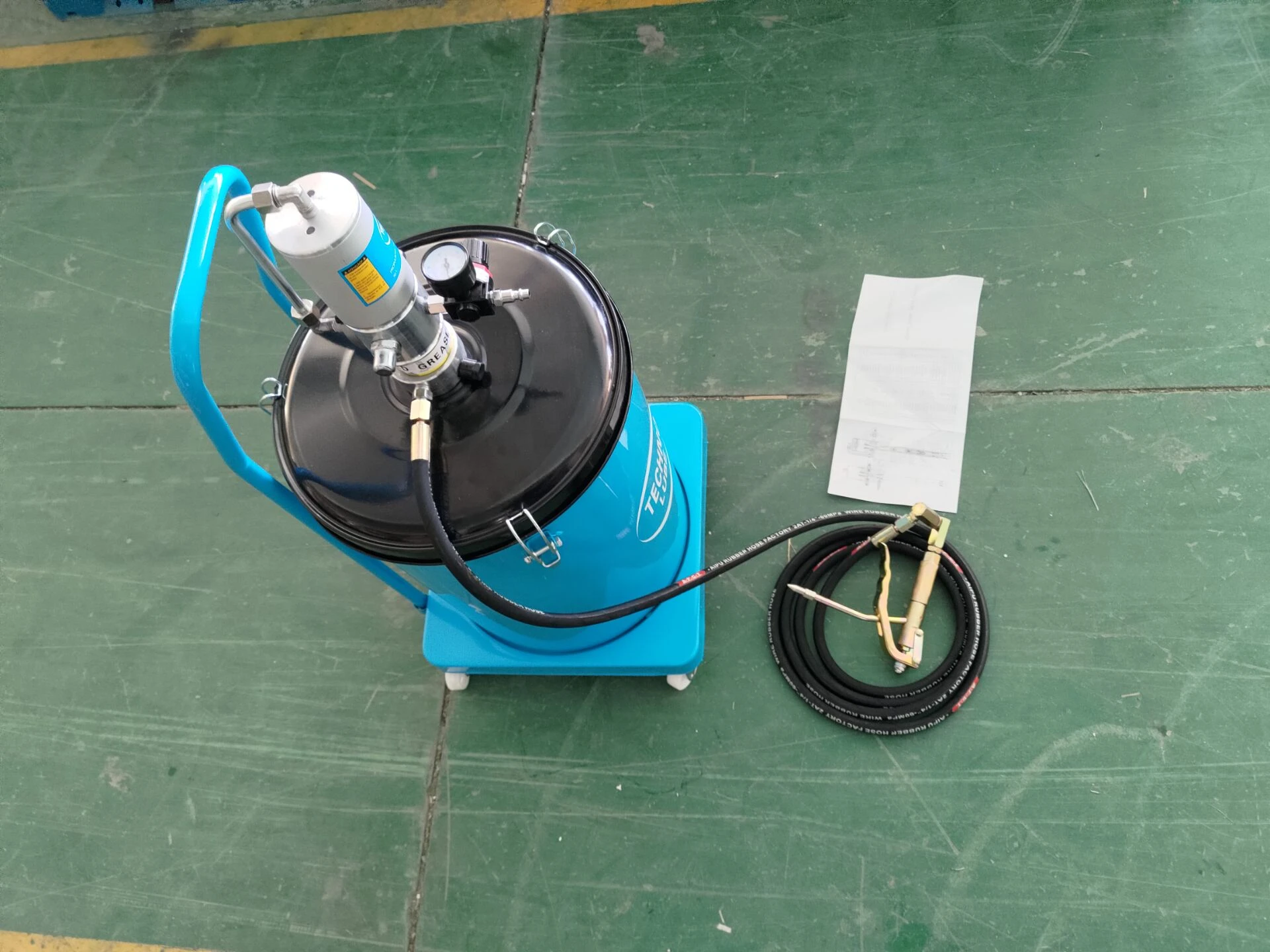 50:1 High Pressure 35L Pneumatic Grease Pump Air Operated Bucket Grease Pump with wheel Hose nozzle