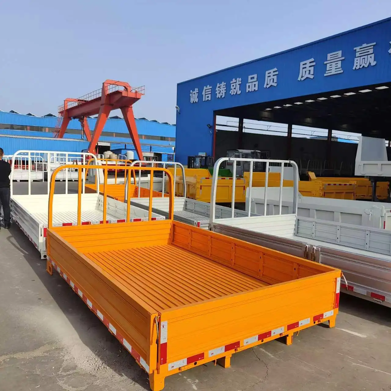 Shandong Factory Direct Sales PT Cargo truck Box Jmc Spare Parts Dump Flatbed Truck Body