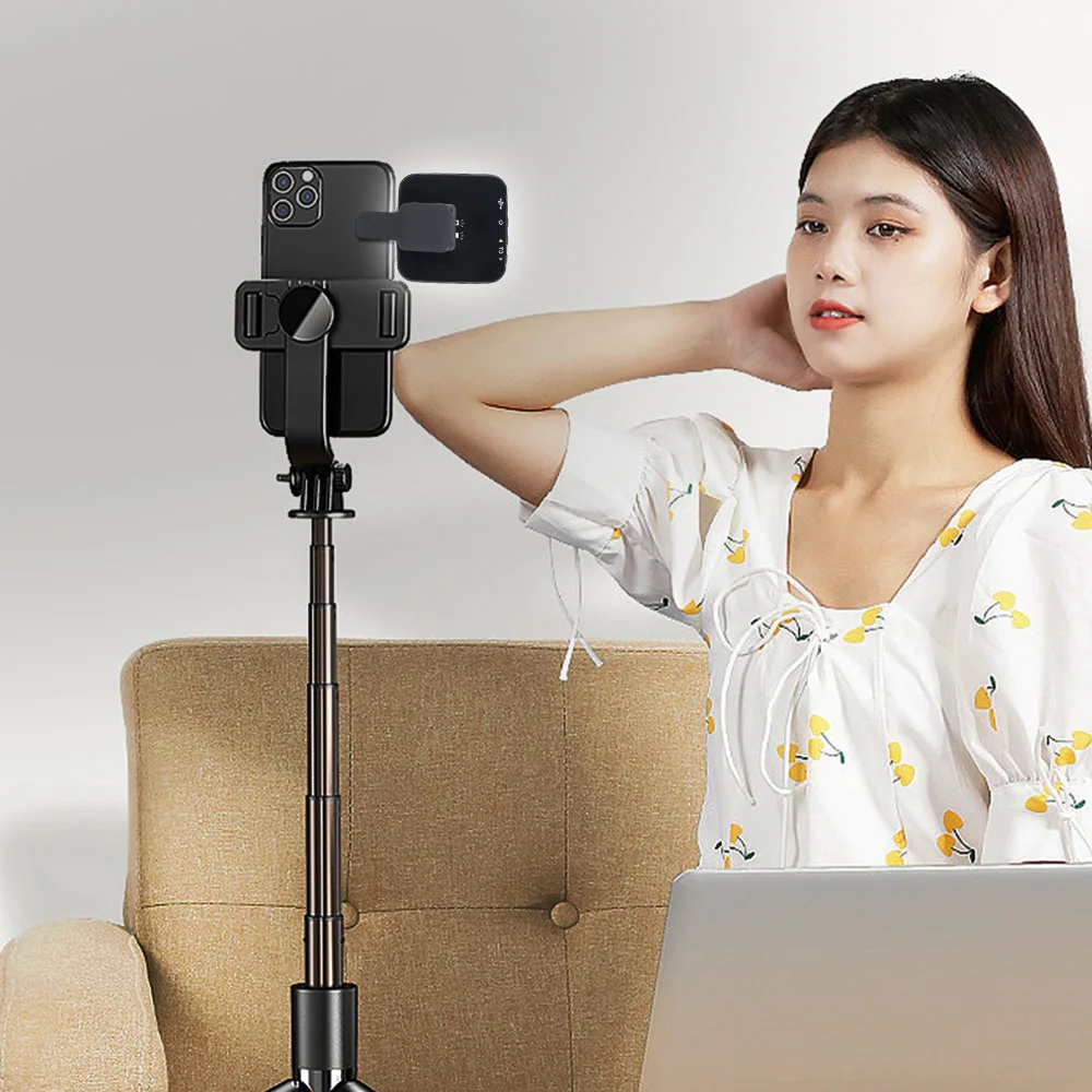 Wholesale customization Patented design Portable Flash LED Selfie Flashlight Phone Camera Clip Light For Mobile Phone