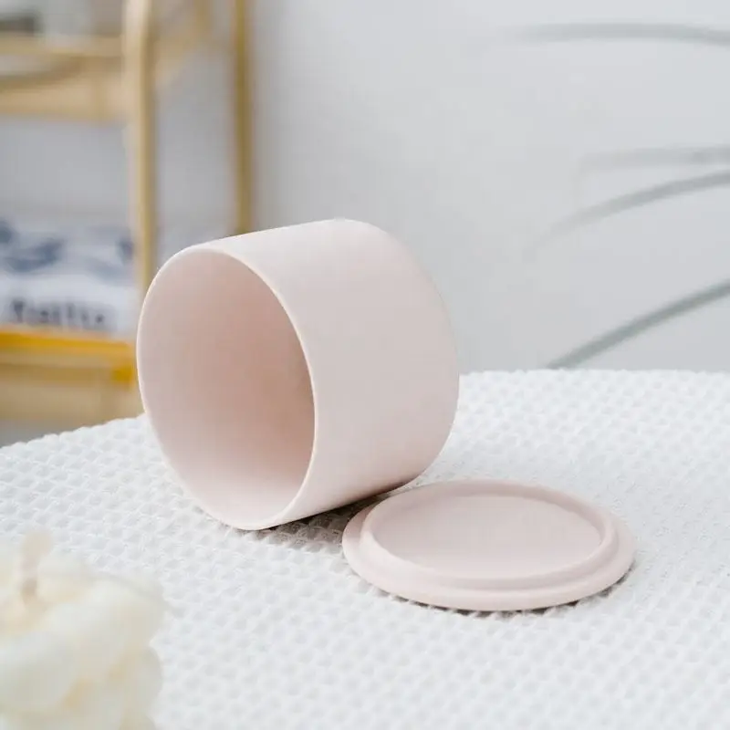 Custom Nordic Cylinder Small Luxury Decorative Matte Color Empty Geometric Ceramic Candle Vessel With Lid